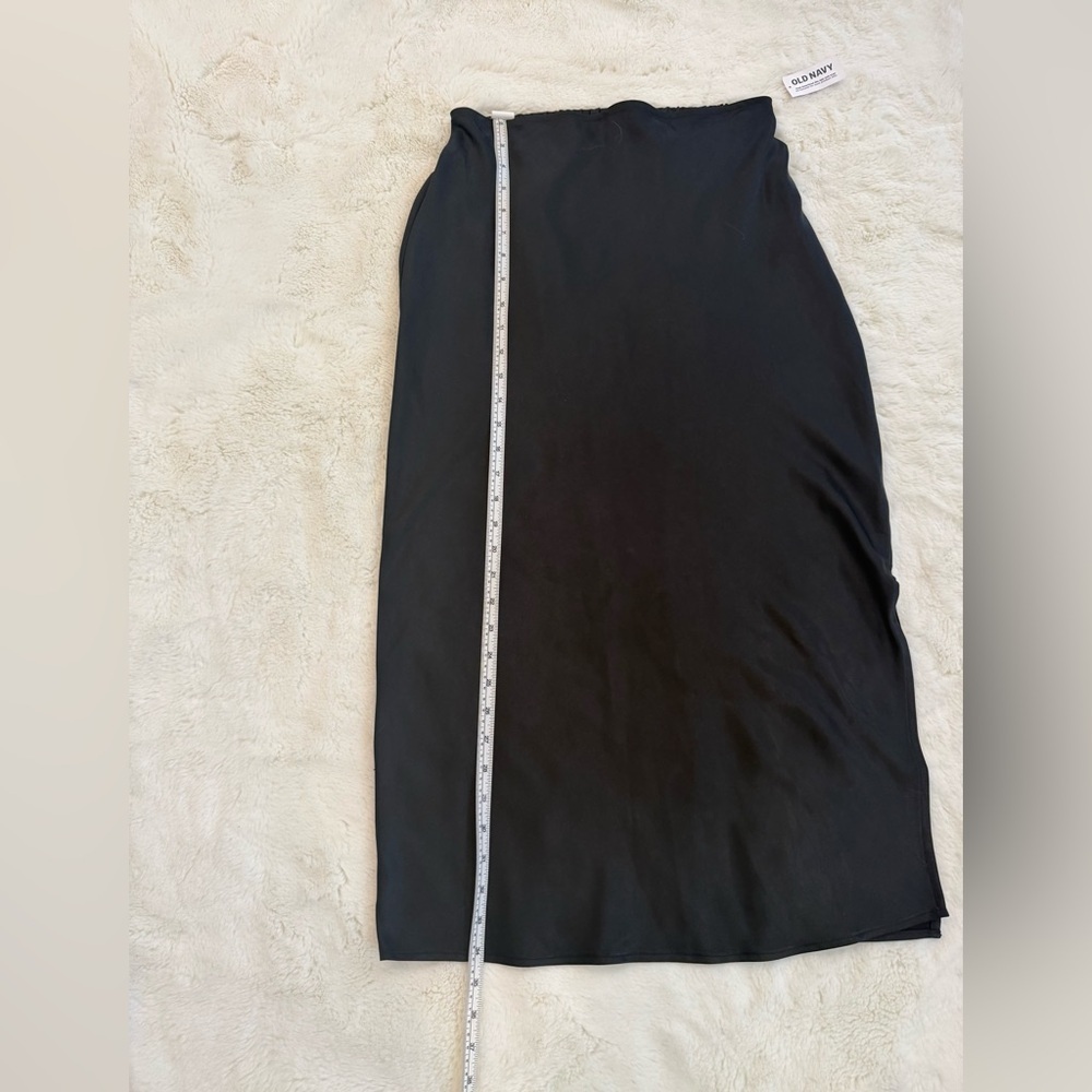 OLD NAVY Slip Skirt Black Solid Midi Satin-Look Size Small S - Picture 6 of 6
